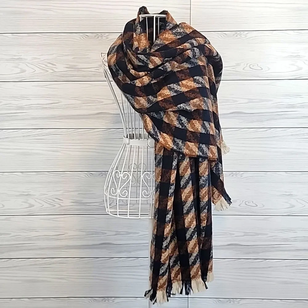 Pretty Persuasions scarf with fringe houndstooth plaid multicolored